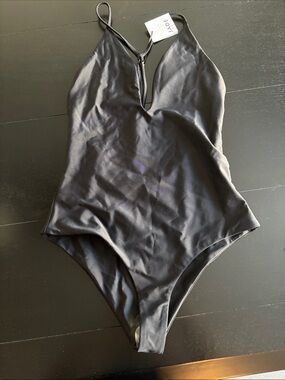 Jade Black V-Neck One-Piece Swimsuit size xl